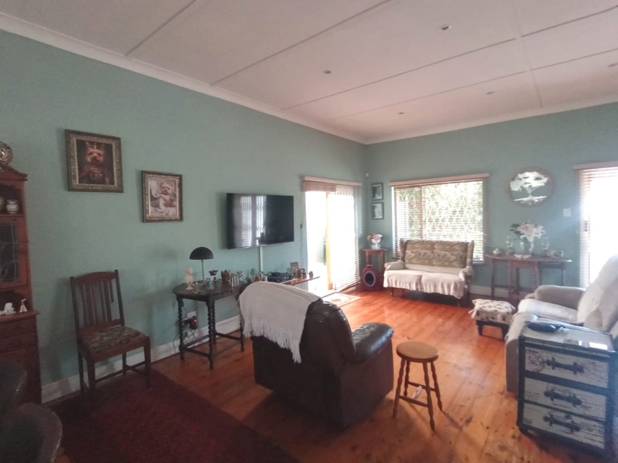 5 Bedroom Property for Sale in Berea Eastern Cape